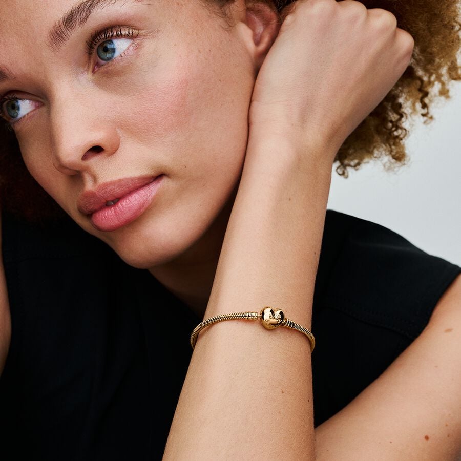 Pandora Moments Heart Clasp Snake Chain Bracelet Gold Plated